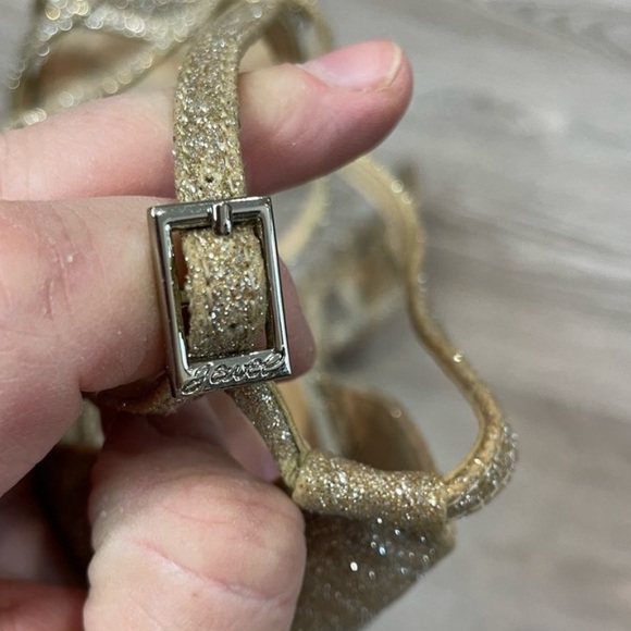 NWOT Gold Sparkle Crisscross Strap Jewels by Badgley Mischka Heels - Picture 4 of 10